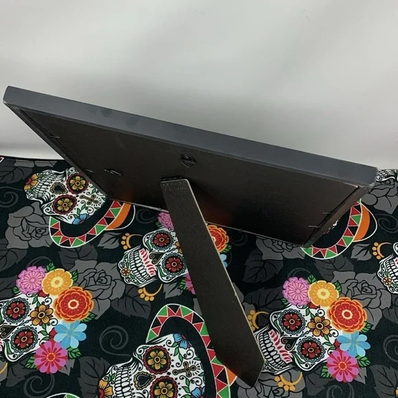 Creepy Vampira with skull Picture Frame with Free plastic skeleton decor💀 - Picture 9 of 17